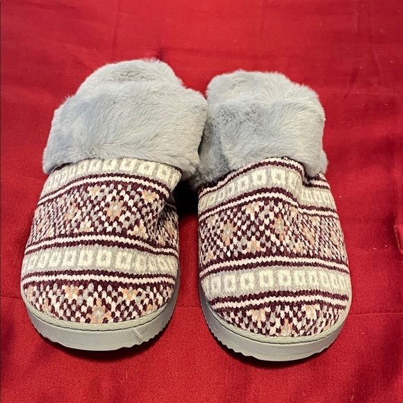 Born Shoes - Born Gray and Burgundy Women's Slippers